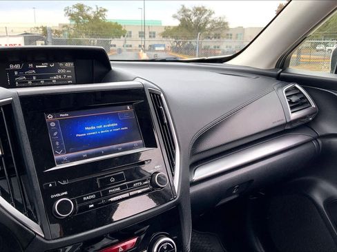 Used 2020 Subaru Forester Premium image 34