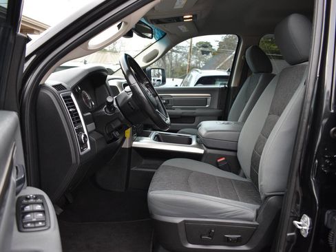 Used 2018 RAM 1500 Big Horn image 8