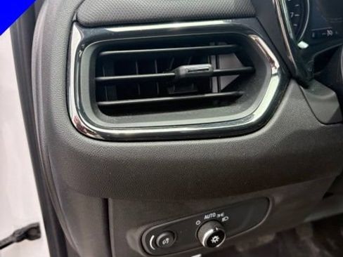 Used 2024 Chevrolet Equinox RS FWD image 11