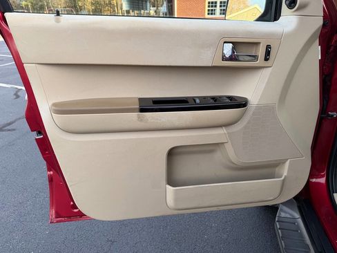 Used 2008 Ford Escape Limited image 10