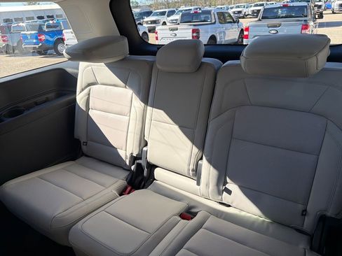 New 2026 Lincoln Navigator Reserve AWD/4WD image 10