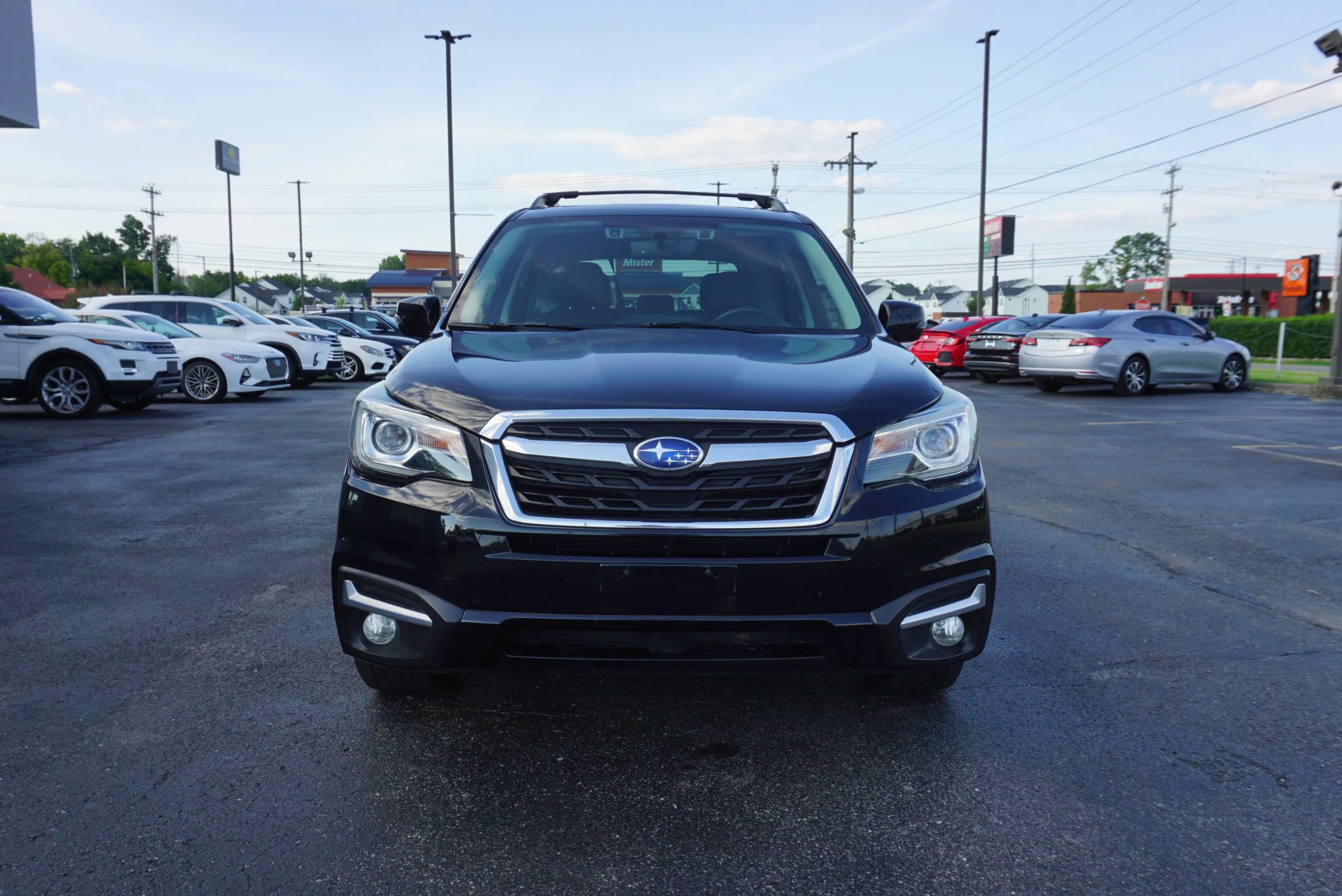 Used 2017 Subaru Forester 2.5i Touring AWD/4WD image 2