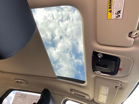 New 2026 Kia Sportage EX image 26