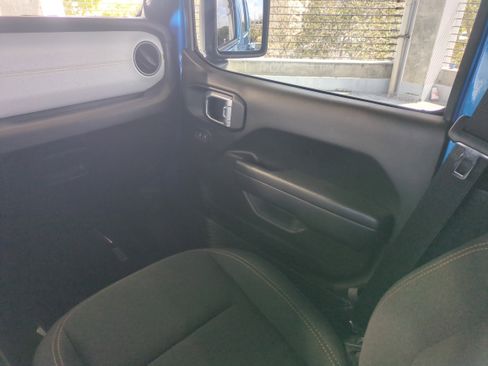 Used 2024 Jeep Wrangler Sport S w/ Convenience Group image 19