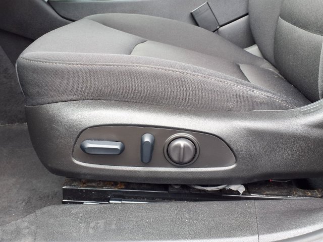 Used 2025 Chevrolet Malibu LT FWD image 4