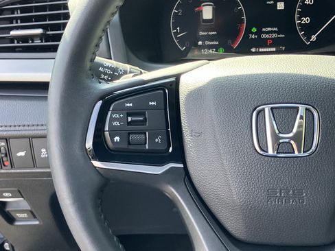 Used 2025 Honda Odyssey EX-L image 21