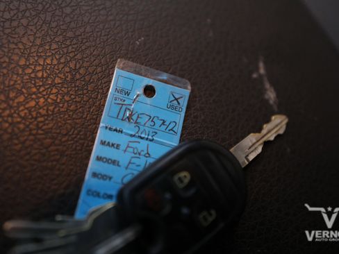 Used 2013 Ford F150 XLT w/ Luxury Equipment Group image 30