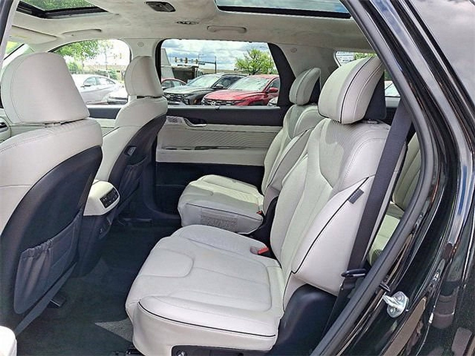 Certified 2024 Hyundai Palisade Calligraphy AWD/4WD image 12