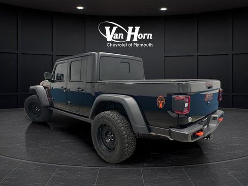 Used 2024 Jeep Gladiator Mojave w/ Technology Group AWD/4WD image 5