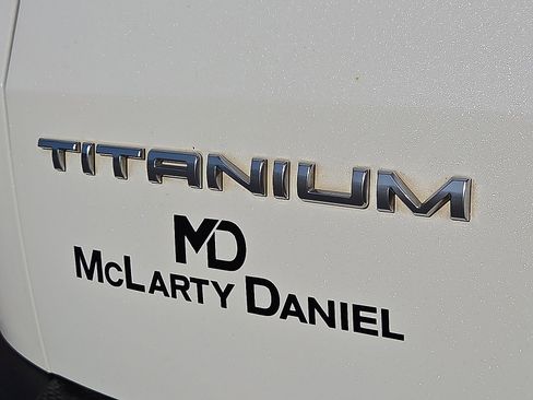 Certified 2020 Ford Escape Titanium image 9