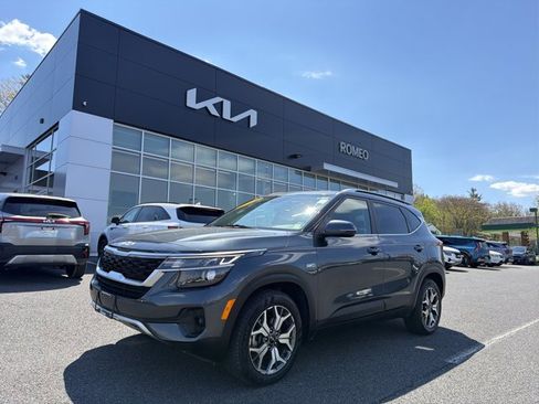 Certified 2022 Kia Seltos EX AWD/4WD image 1