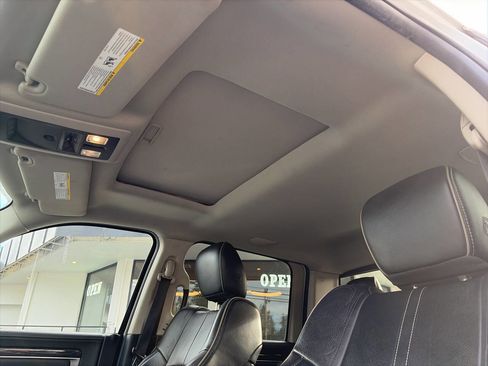 Used 2014 RAM 2500 Longhorn image 29