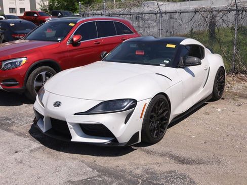 Used 2020 Toyota Supra Premium w/ Driver Assist Package RWD image 4