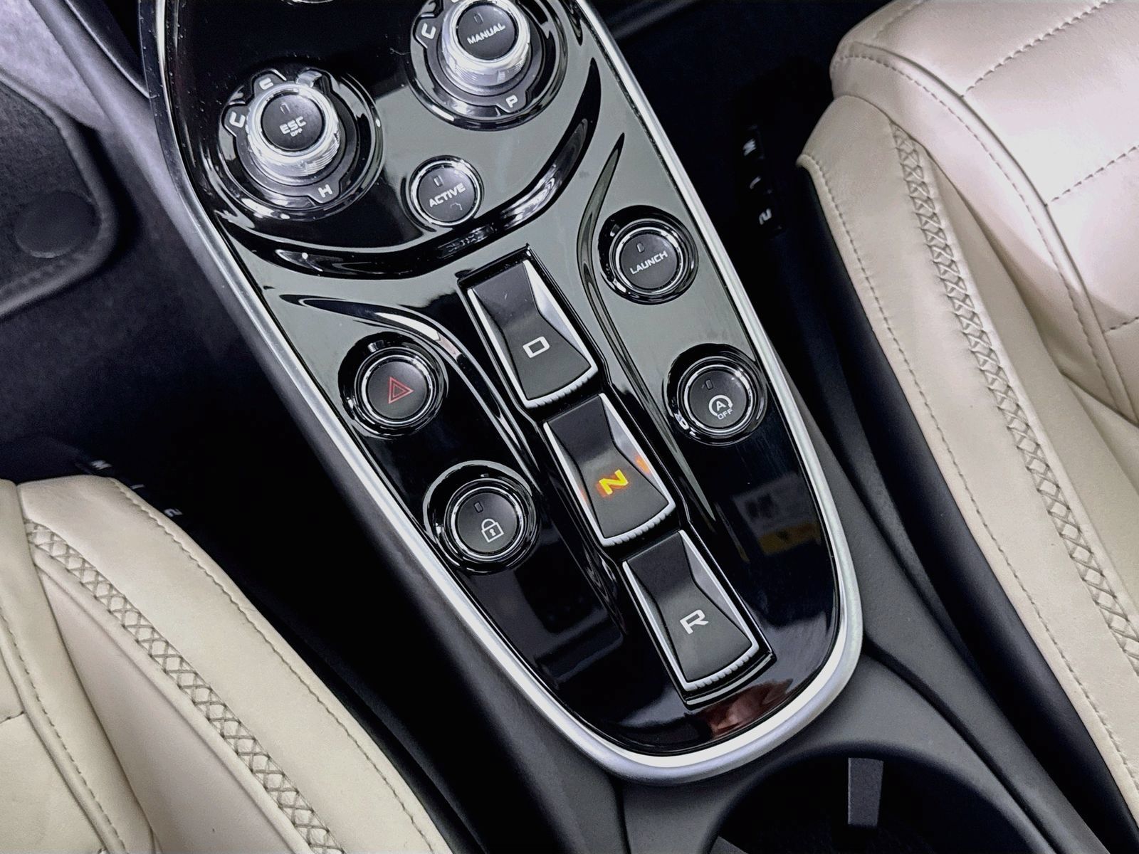 Used 2025 McLaren GTS RWD image 14