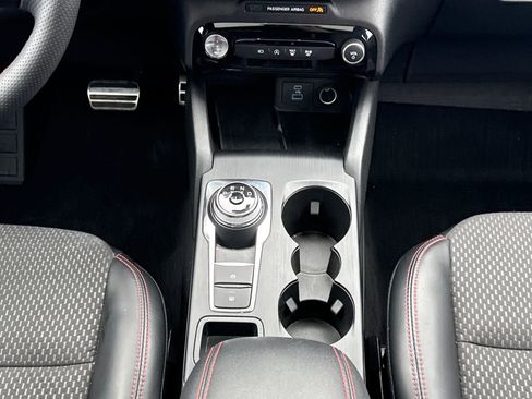 Certified 2023 Ford Escape ST-Line Select w/ Tech Pack #2 image 13