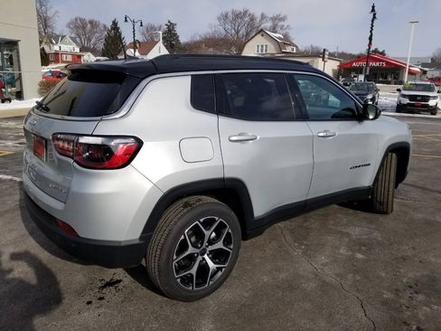 Certified 2025 Jeep Compass Limited AWD/4WD image 7