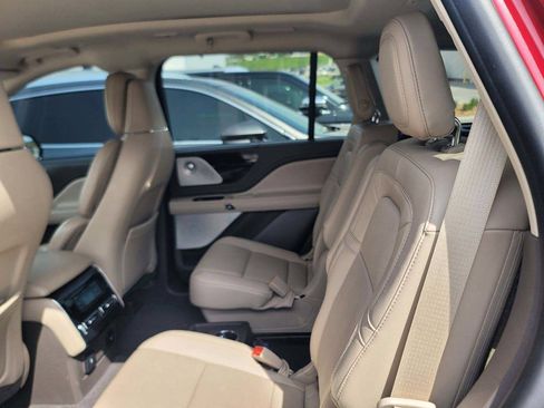 Used 2020 Lincoln Aviator Reserve w/ Equipment Group 202A AWD/4WD image 6