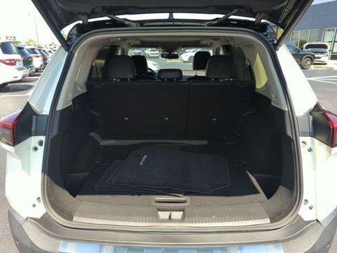 Certified 2023 Nissan Rogue Platinum w/ Platinum Premium Package FWD image 19