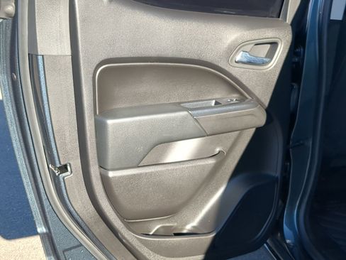 Used 2019 Chevrolet Colorado LT w/ LT Convenience Package image 30