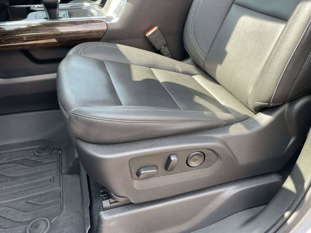 Used 2025 GMC Sierra 1500 Elevation w/ Elevation Premium Package AWD/4WD image 9