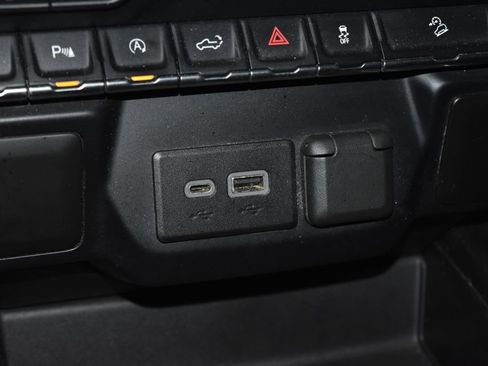 Used 2020 Chevrolet Silverado 1500 LT Trail Boss image 12