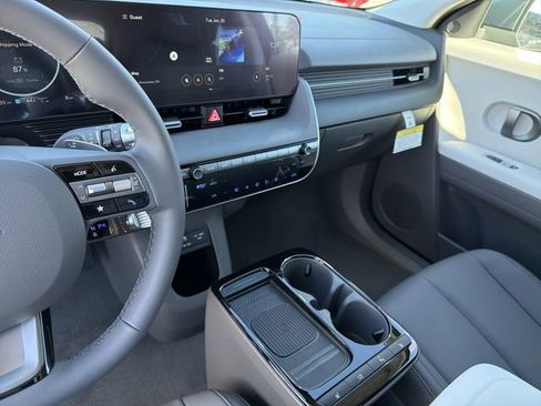 New 2026 Hyundai Ioniq 5 SEL image 28