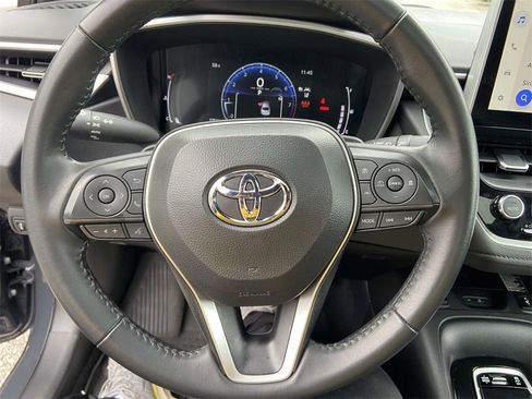 Used 2025 Toyota Corolla XSE image 63