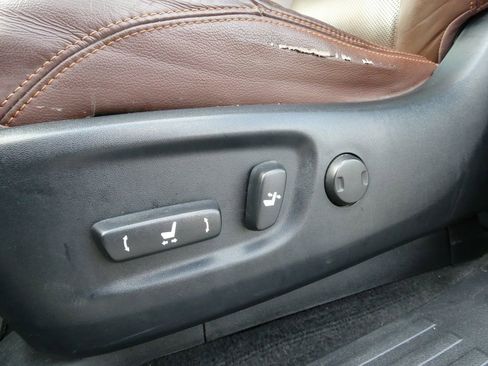 Used 2019 Toyota 4Runner 4WD image 23