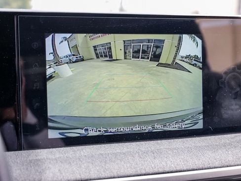 Used 2025 Nissan Kicks SV FWD image 27