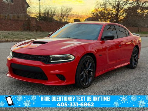 Used 2023 Dodge Charger R/T w/ Blacktop Package image 5