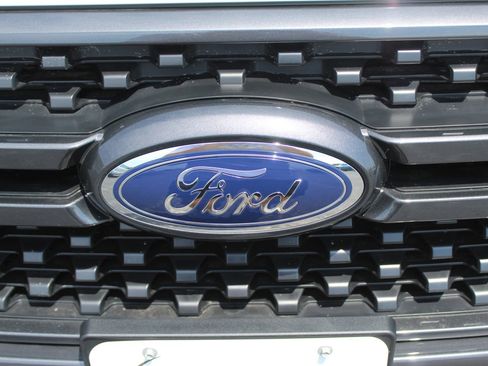 New 2026 Ford Ranger XLT w/ Equipment Group 301A High AWD/4WD image 9