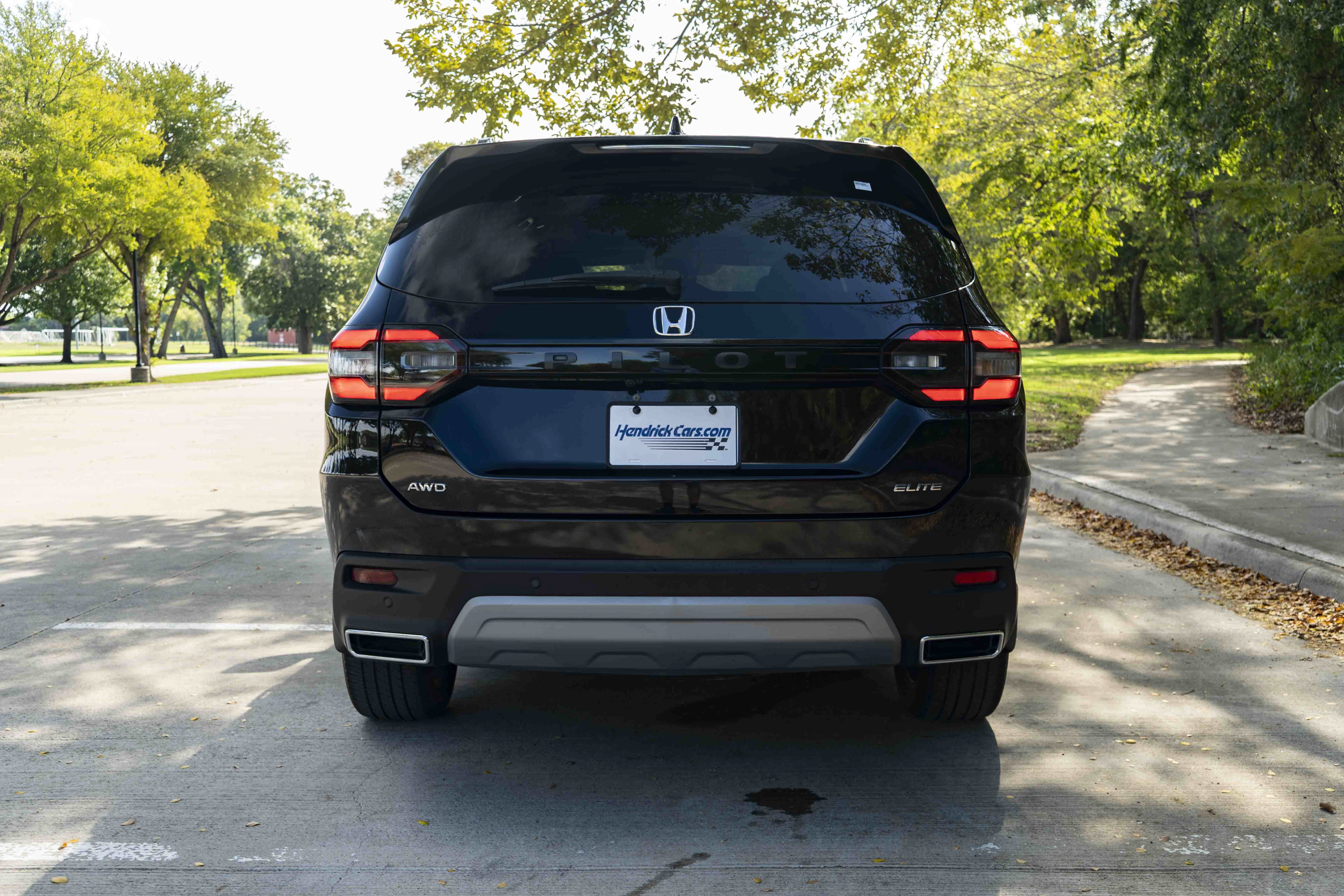 Used 2025 Honda Pilot Elite image 9