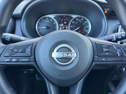 New 2025 Nissan Kicks Play S image 16