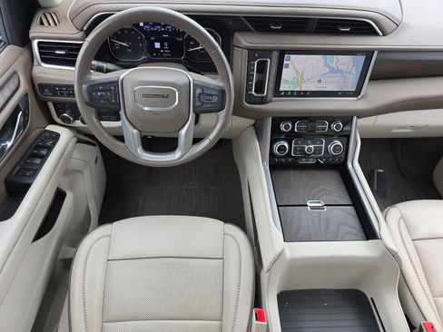 Used 2021 GMC Yukon Denali w/ Denali Ultimate Package AWD/4WD image 13