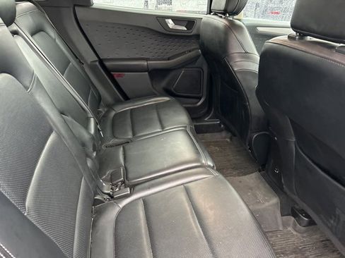 Used 2020 Ford Escape SEL image 8