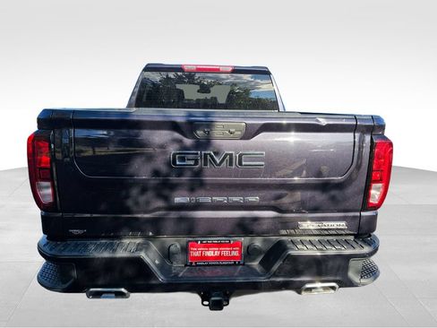Used 2022 GMC Sierra 1500 Elevation w/ X31 Off-Road Package AWD/4WD image 13