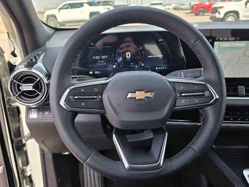 New 2026 Chevrolet Equinox LT w/ Convenience Package II image 25