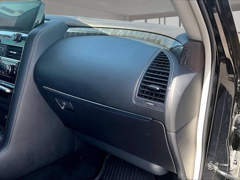 Used 2023 Nissan Armada Platinum w/ Captain's Chairs Package AWD/4WD image 15