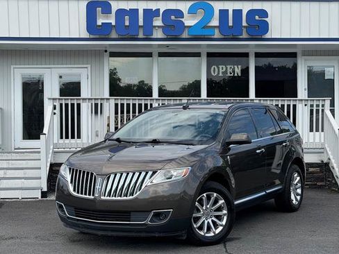 Used 2011 Lincoln MKX 2WD w/ 101A Rapid Spec Order Code image 2