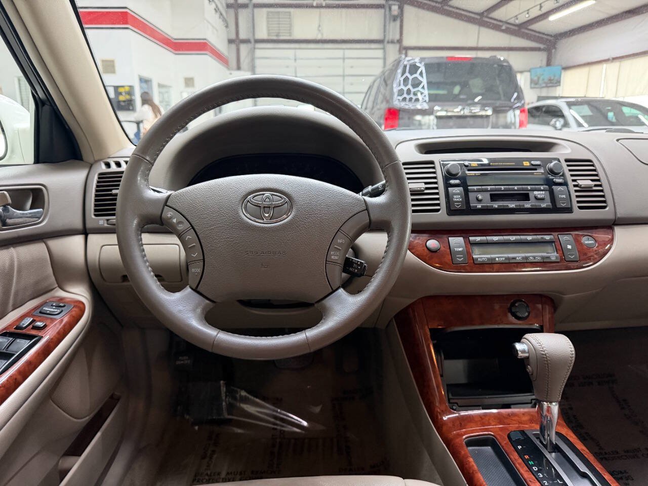 Used 2005 Toyota Camry XLE FWD image 21