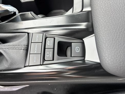 New 2026 Toyota Camry SE FWD image 28