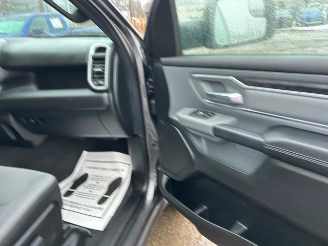 Used 2022 RAM 1500 Big Horn AWD/4WD image 29