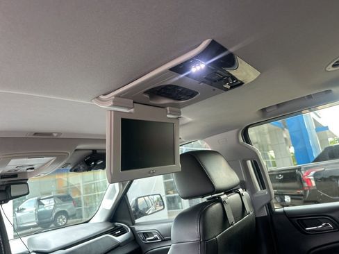 Used 2017 Chevrolet Tahoe Premier RWD image 9