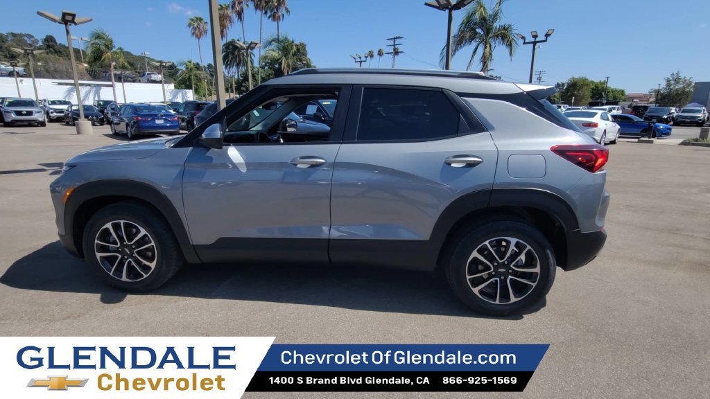 Used 2025 Chevrolet TrailBlazer LT FWD image 5