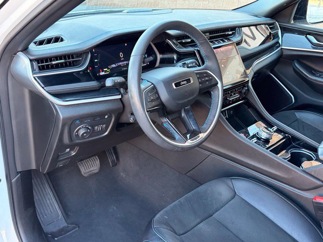 Used 2023 Jeep Grand Cherokee Trailhawk w/ Luxury Tech Group III AWD/4WD image 12