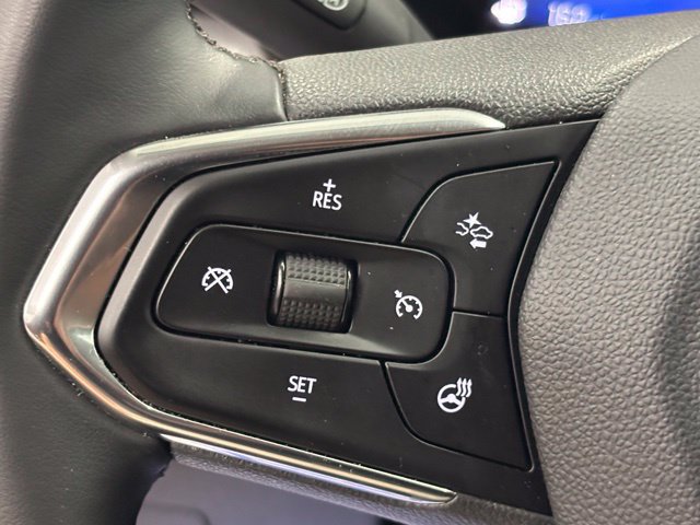 Used 2025 Chevrolet Trax LT w/ Sunroof Package FWD image 22