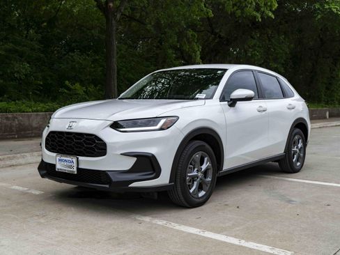 Used 2026 Honda HR-V LX image 5