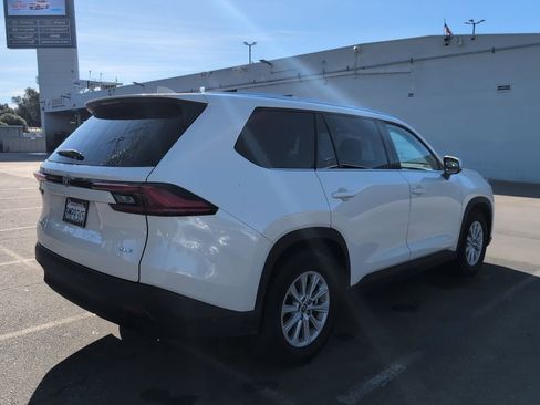 Certified 2024 Toyota Grand Highlander XLE image 5