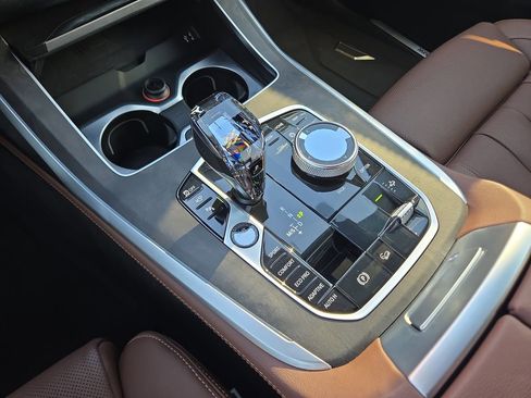 Used 2022 BMW X7 xDrive40i w/ Executive Package image 28