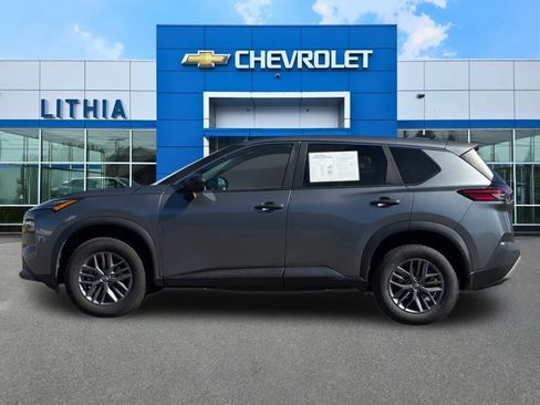 Used 2023 Nissan Rogue S FWD image 5